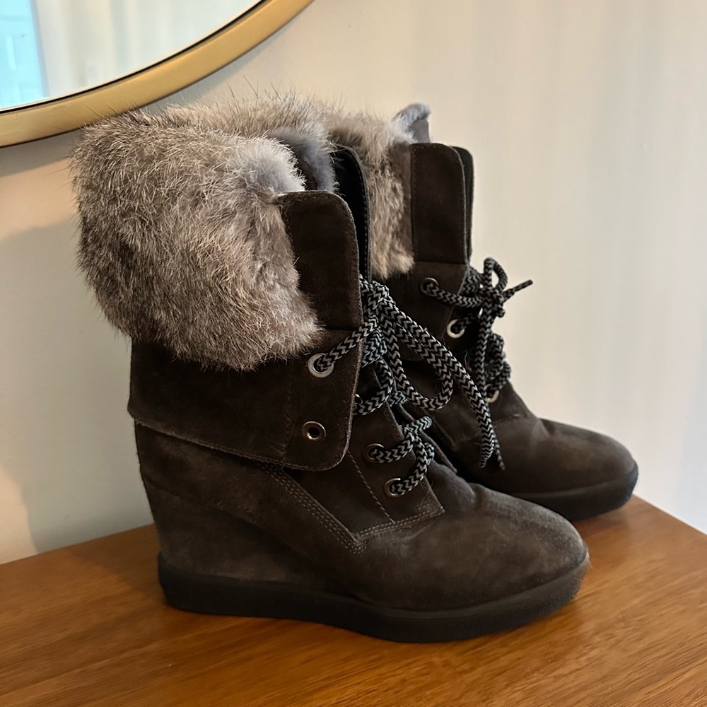 Fur lined suede bootie
